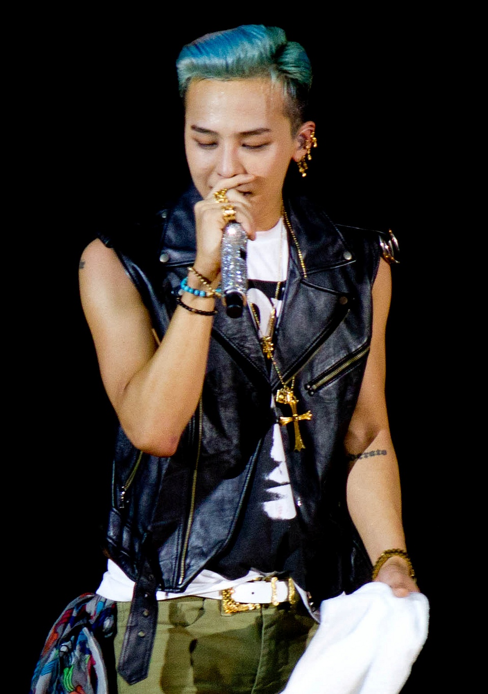 G-Dragon_2012