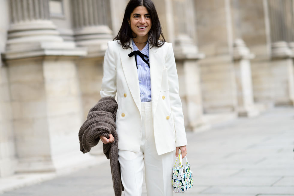 white-pantssuit-pants-suit-tie-neck-blouse-bow-blouse-bow-tie-double-breasted-blazer-work-winter-to-spring-transitional-dressing-man-repeller-pfw-street-style-elle