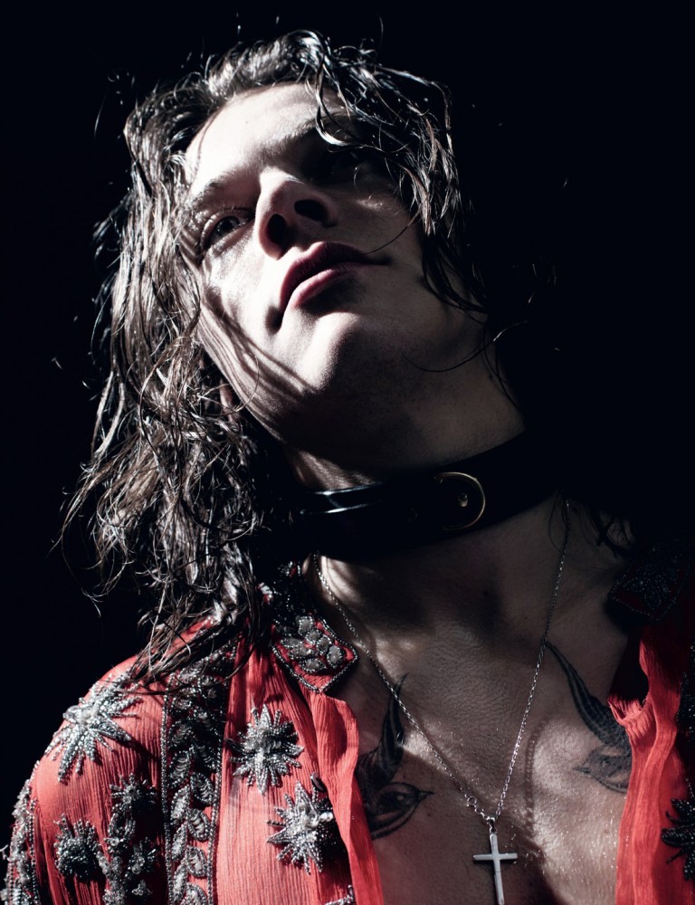 another-man-fall-winter-2016-harry-styles-by-willy-vanderperre-09