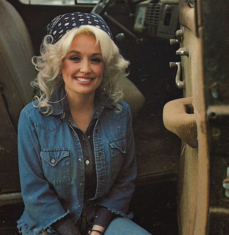 Dolly Parton, 1970s (16)