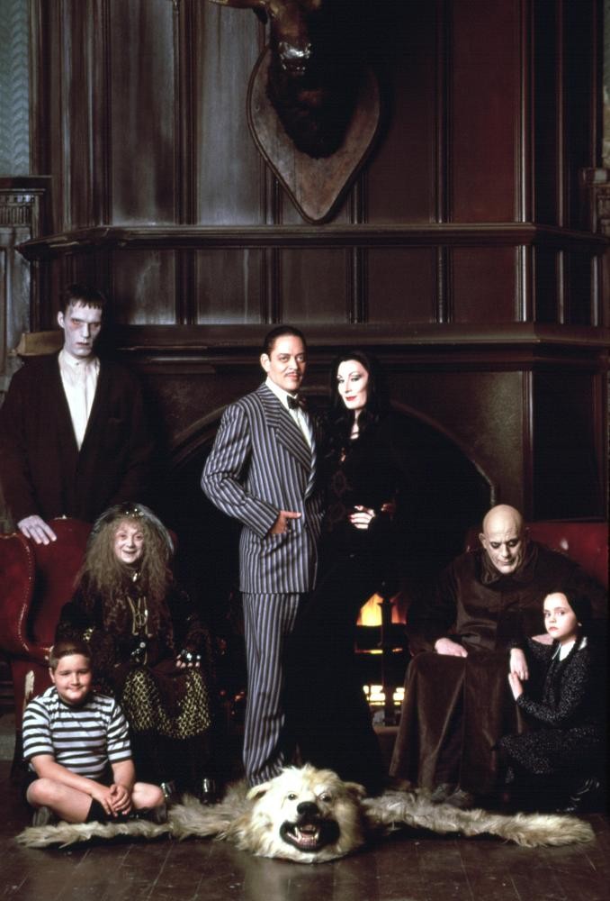 25 años de la película Addams Family: Una mirada al estilo de sus  personajes - Viste la Calle